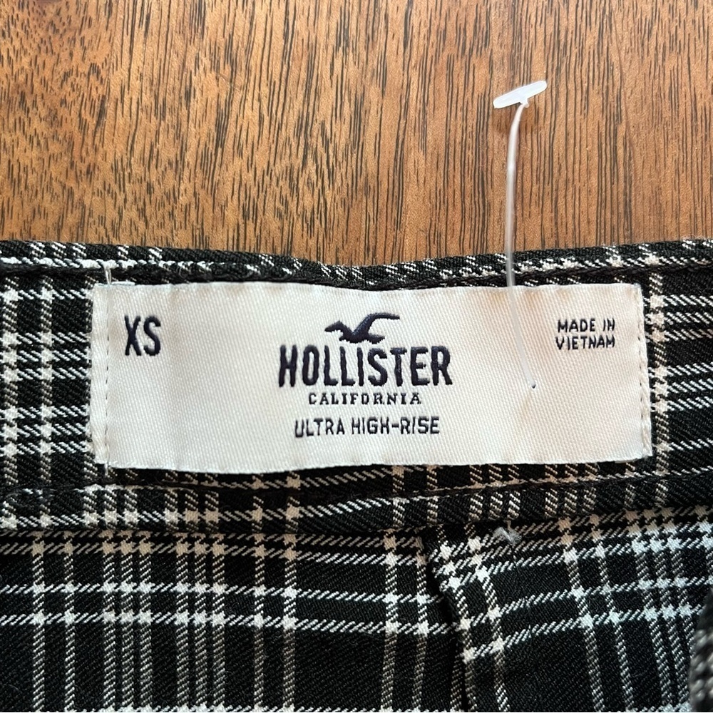 Hollister Black White Plaid Ultra High Rise Skirt Schoolgirl Prep Preppy Size XS - Picture 7 of 13
